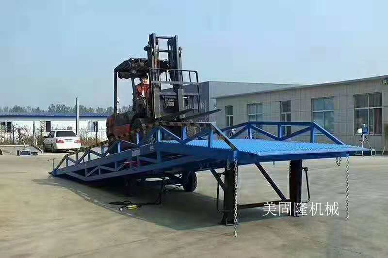 定安移动式登车桥价格