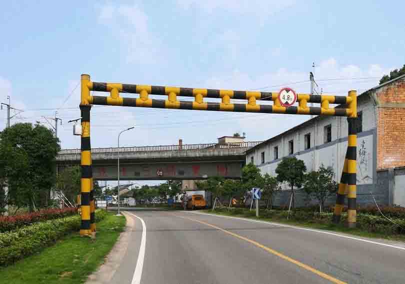 定安铁路限高架